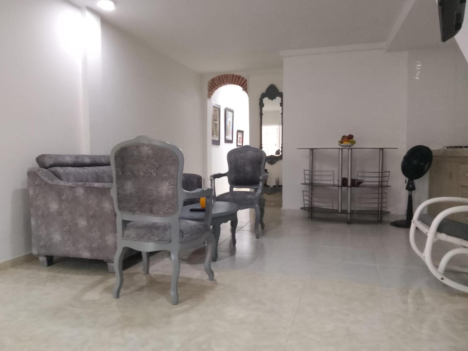 Casa Zoria Pensión *